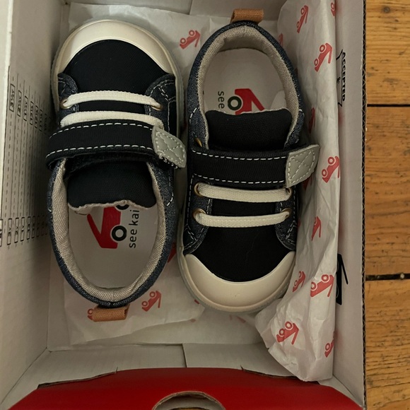 See Kai Run Stevie II, Chambray - Picture 2 of 6